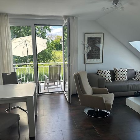 2-Zimmer-Ferienwohnung Mit Hotelservice Und 2 Balkons - Golf, Bike Und Wellness Im Markgraeflerland Bad Bellingen Esterno foto